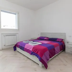 https://12th-floor-diamond-tower-72.it-lombardy.com