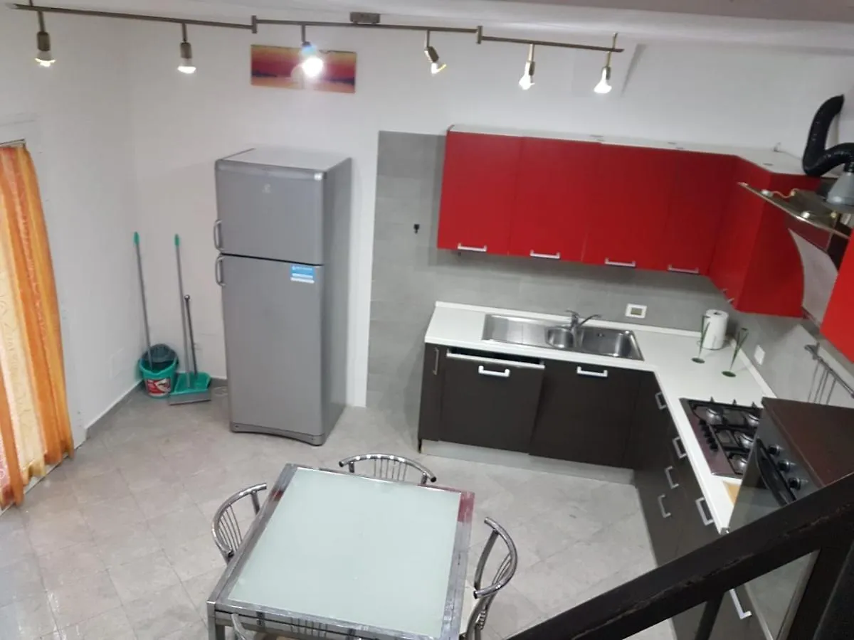 Ferienwohnung Casa N 2 Con Parcheggio Privato E Colonnina Ricarica Livorno