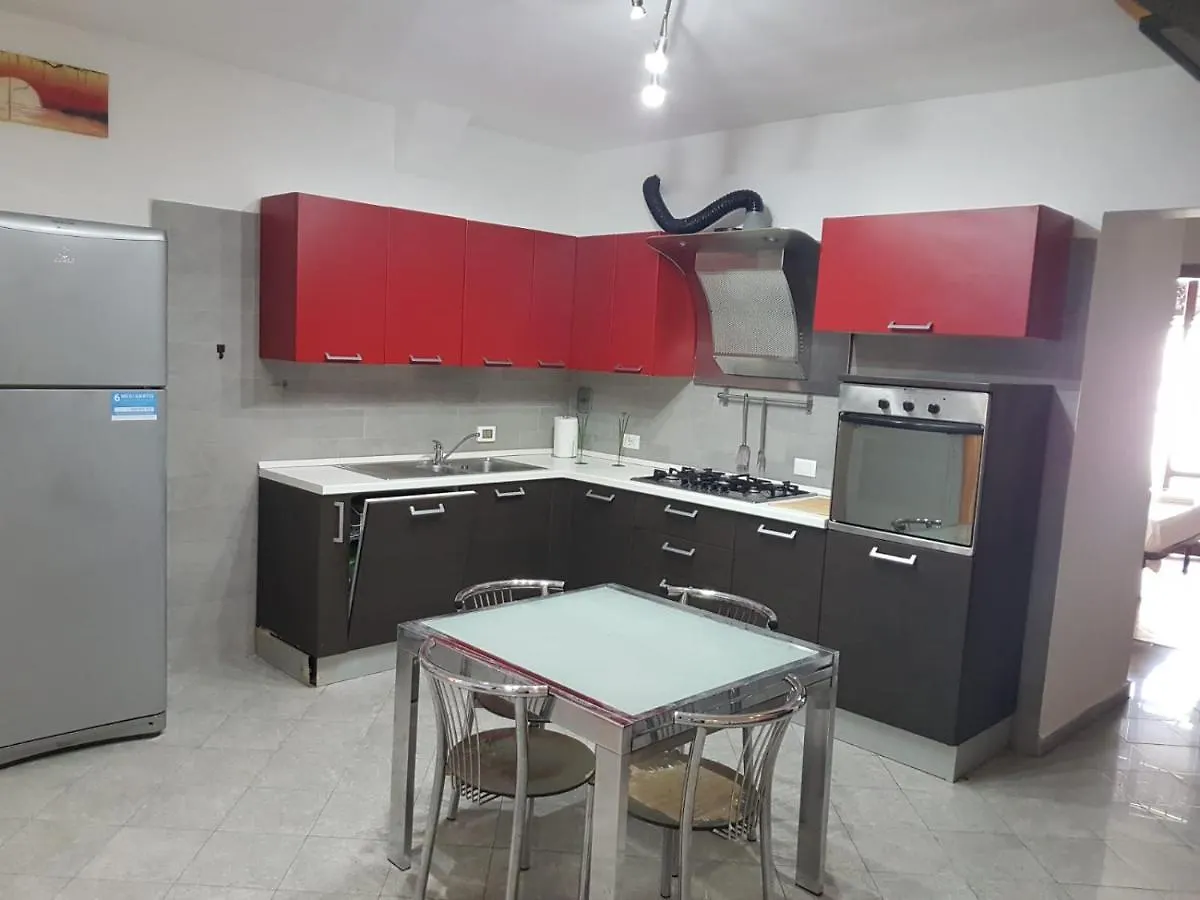 Ferienwohnung Casa N 2 Con Parcheggio Privato E Colonnina Ricarica Livorno