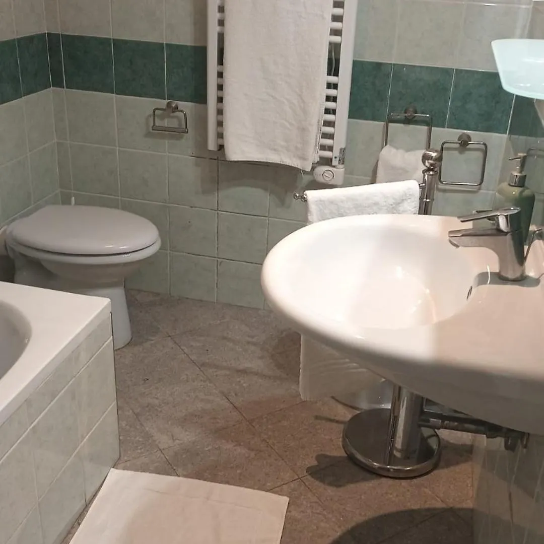 Apartment Ferienwohnung Casa N 2 Con Parcheggio Privato E Colonnina Ricarica Livorno Italien